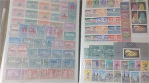 YEMEN dubblettsamling i tjock ringpärm med många märken, serier och miniblock. Högt katalogvärde!