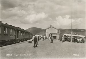 Postkort jernbane LØNSDAL stasjon (NO) A6 s/h (Mittet 2833-38) ubrukt
