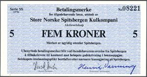 Tjue stk 5 kroner Store Norske Spitbergen 1978, serie SS. 0 Også to stk vanlige 10 kroner 1971, serie A.