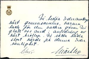 5 øre Liggende Leon, på en litt falmet konvolutt fra H.K.H. Hertugen af Västergotland" og sendt til Stocholm. Takkekortet inni har monogrammet til Prinsesse Märtha, og signert både Olav og Märtha. Hertugen af Västergotland var far til Märtha.