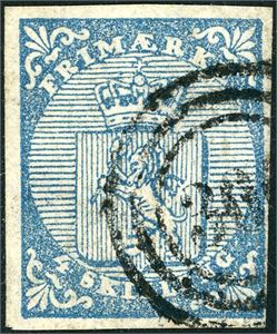1. 4 skilling våpen 1855 variant "Dobbelfot" (D 40), annullert med nummerstempel "306" (Trondhjem). Smale marger i tre sider og tangerende i høyre side.
