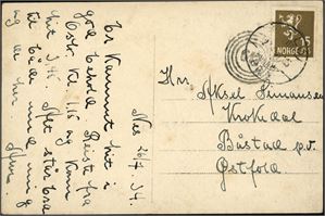 145. 15 øre Posthorn på postkort, annullert med 4-rings "617" (Nes i Hole, BU) samt "Oslo 26.7.34". Kortet er datert "Nes 26/7-34".