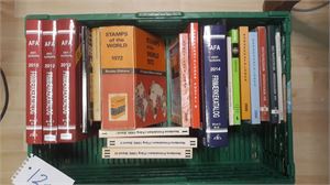LITTERATUR OG KATALOGER Diverse i kasse, vekt 21 kilo