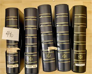 GRØNLAND Vesentlig egenmontert stemplet samling 1938-2023 i 5 LT permer. Kun et pakkeporto og Thule-serien er eldre. 1945 Danmark Befriet trekker verdien veldig opp