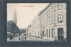 ARENDAL, KIRKEGADEN (N. K. Nr 1992). Sendt til London 1910.