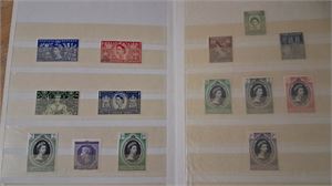 CORONATION ELIZABETH II omnibus ** (SG £ 150)