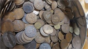 ENGLAND (mest) samt COMMONWEALTH, enormt parti 1-3 penny kopparmynt, cirkulerade. För årtals-variantsamlaren!