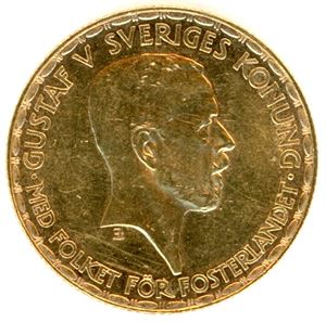 Sverige. 20 kronon 1925 i gull. Pussestriper på adversen. 8.96/0.9 Ag. 1
