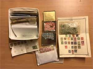 Posearkiv Eldre posearkiv i isboks.  Mest posthorn