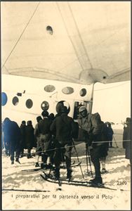 15 postcards with Polar items.