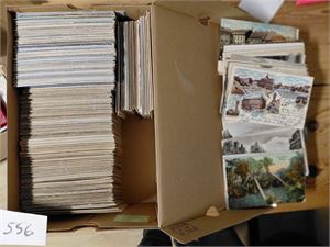 POSTKORT Skoeske med 1000 kort inkl noe utlandet. Flest småformat. Stedskort og landskaper, vintermotiver +. Vekt 4,2 kilo