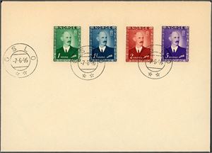 Fire norske FDC fra perioden 1946-1958: Hertugkrone, Haakon kronemerker 1946, 25 øre Løveprovisorie 1949, 15- og 20 øre Posthorn 1952. (5.200,-). Også en konvolutt med 10 øre- og 15 øre Posthorn sammen med 25 øre Haakon.