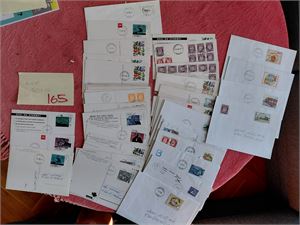 50 nyere brev og kort, flere veldig pent stemplet. Vi regner med at noen er sistedagsstempler.
