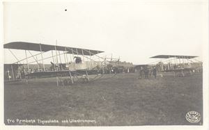 Fra Arméens flyveplads ved Lilleströmmen(Abel, 3)    Flott motiv med to fly.  UB småf.