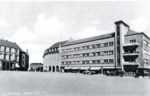 Postkort. Hønefoss. Søndre torv.