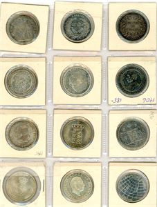 Hovedsakelig Svenske og Danske mynter i tre album. Flere av myntene er i sølv.