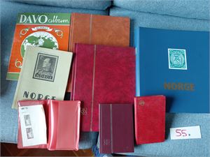 Junioropplegg med innstikksbøker, dublettposer og norgesalbum med ark til 1990. Tilsynelatende ingen veldig store gleder. Vekt 5 kilo