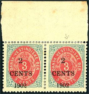 18 ay. 2 cent overprint perforated 14 * 13 1/2 in a horizontal pair. Cert. C.Aa. Møller.