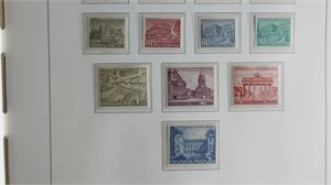BERLIN postfrisk ** samling 1949-1990 i Leuchtturm klämalbum med blad (blad från 1948). Byggnadsserien från