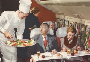 Fly Interiør fra den første transatlantiske SAS flyvningen farge storf.  Artig og tidsbeskrivende motiv! UB  (SAS The Global Airline)