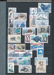 TAAF-FRANSK ANTARKTIS xx 16 siders bok med ca 170 ulike merker, 8 miniark og 2 Kleinbogen 1980-2016 i god kvalitet (€ 740)