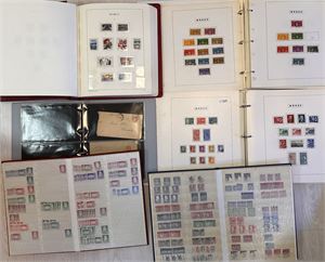 REALISASJON Diverse samlinger og innstikksbøker, bunter og "Norge 100 år" i 5 bind.  (Estimert pris 1800). Vekt 18,8