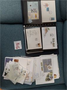 ÅLAND xx/FDC i Safe brevalbum + løst 1985-2004. Ser ut til å være fra abonnement, vekt  2 kilo