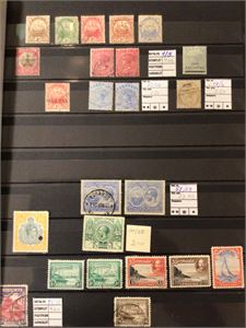 BERMUDA, 2 instikksbøker med merker , både gammelt og nytt.  **/*/*  Oppgitt verdi 650€.