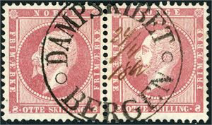 5. 8 skilling Oscar i horisintalt par, vakkert stemplet "Dampskibet Bergen" der datoen 24/11 1860" er skrevet med blekk. En kort tagg nede skjemmer lite.