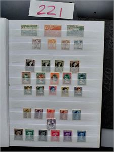 LUXEMBOURG xx/x samling 1921-60 i 16 siders bok. Hengslet til ca 1/3 av xx (€ 650+)