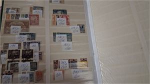 RYSSLAND-SOVJET samling i fem insticksböcker, glest äldre avsnitt men bättre senare del med många