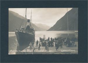 SKIP "VØRINGEN" ved kai i Odda (K. Knudsen). Ikke postsendt