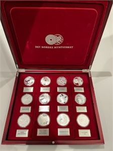 37 medaljer fra serien 1814 - 2014. 999. sølv