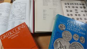 GREKLAND-ANTIKEN fem böcker bland annat Sear "Greek Coins and their values"