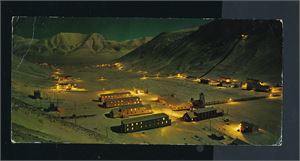 POLAR Kort motiv Longyearbyen stemplet "NY-ÅLESUND 14-12-67" og sendt underfrankert til Belgia