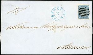 1. 4 skilling våpen 1855 på brevomslag, anert med riststempel, og ved siden stemplet "Grimstad 14.1.1855" (Januarbrev). Merket med god marg oppe, to normale og litt smal i høyre side.