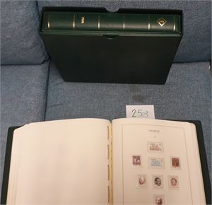 LT album til ca 1980 med lommer og noen merker (defekt perm) + ny, tom perm med kassett
