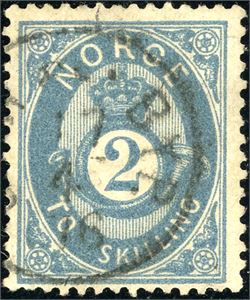 17 bb. 2 skilling Posthorn i matt grønnlig blå nyanse. Het par halve tagger samt nedre venstre hjørnetagg med brett. Lettstemplet "Chra Byp" i 1876. Uttalelse Enger.