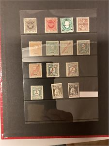 Macao Instikks. Bok med både gammelt og nyere, samt noen plansjer m merker.