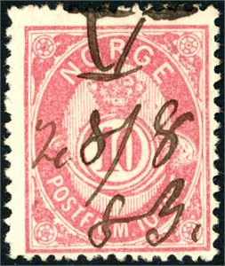 38. 10 øre Posthorn 1883, med håndskrevet dampskipsannullering "H 8/8 83" (Harald Hårfagre, Randsfjorden).
