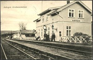 Aabogen Jernbanestation. Brukt i 1914. K-1