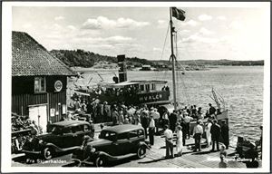 Skjærhalden/Hvaler. Drøyt 100 postkort, hvorav 57 i småformat. Noen få dubletter er inkludert.