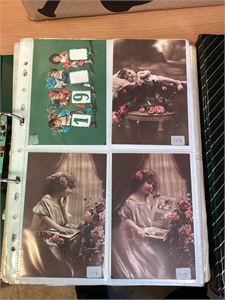 Lot 2 album med ca 300 kort , mye nytrykk