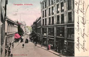 Kristiania, Torvgaden. (Uds 53). Udelt bakside, småf. lett kolorert. Stpl i 07. Pen brukskvalitet.