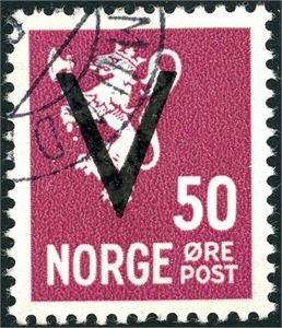 272. 50 øre V med vannmerke, med lett hjørnestempel "Brumunddal". Attest Enger.