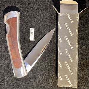 KNIV Iflg innleverer utviklet til romfart med lett kasse av aluminium. Dyr!