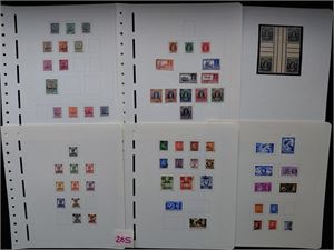 BAHRAIN x/o samling på 11 egenmonterte ark inkl flott 4-blokk 5R GV og Silver Wedding 1948
