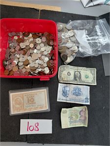 MYNTER Netto 2,369 kg norske mynter 20-tallet og nyere + 0,642 kg utland. Usjekket av oss, vekt 3,2 kg med emballasjen