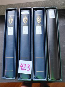 Samling dobbelt postfriskt og stemplet i 4 Safe Dual album 1960 og ark til 2012. Fyldig fram til tidlig 2000-tallet, så mer spredt. Prakt/lux stempler innimellom. Husk hva slike album koster! Vekt 12,6 kilo