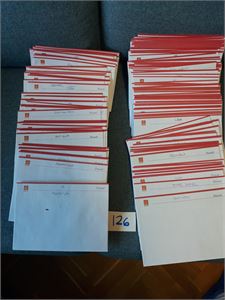 Postfriskt posekartotek hele verden Abkhasia-Åland sortert landvis. Merker og miniark, masse merker, men varierende antall i posene. Vekt 2 kilo